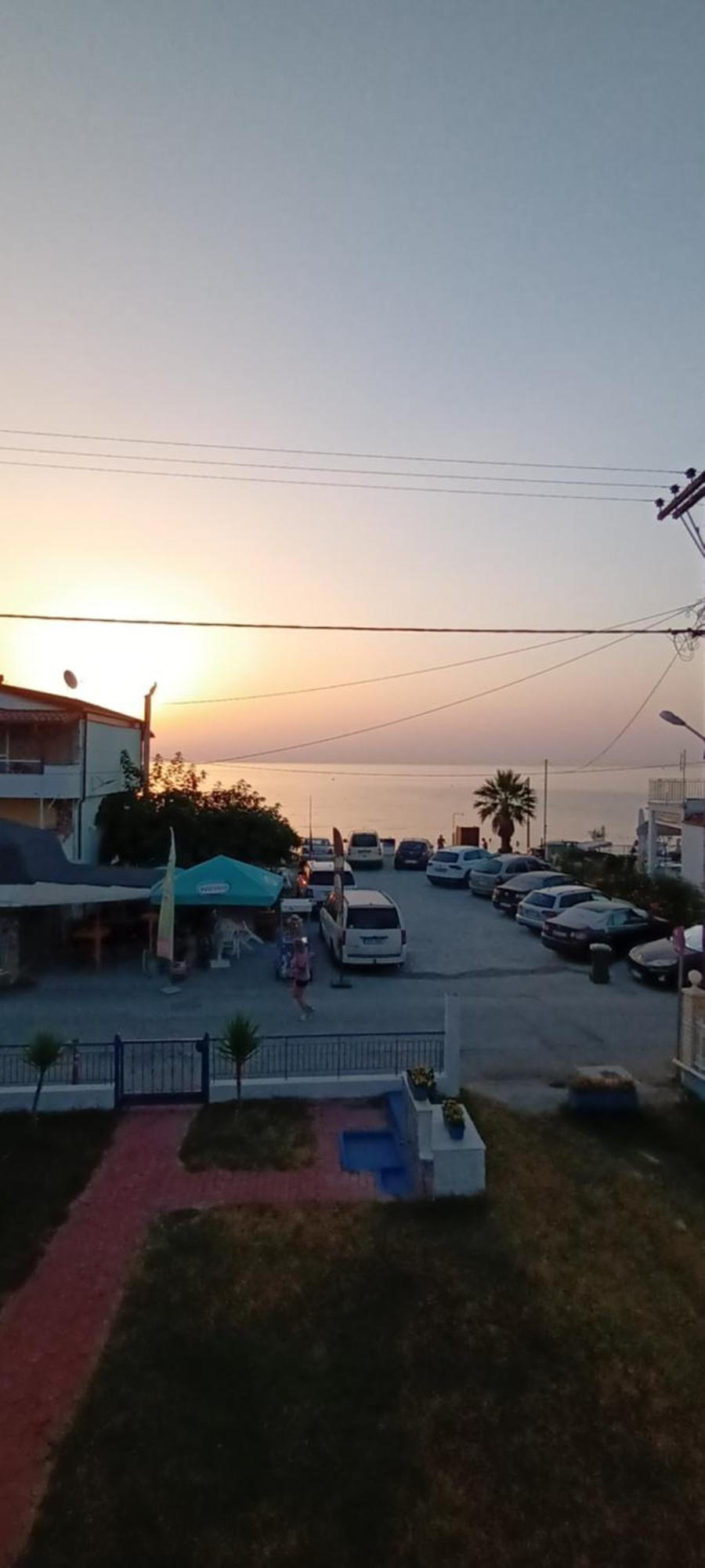 Mana Mia Seaside Apartments Leptokaryá Ngoại thất bức ảnh